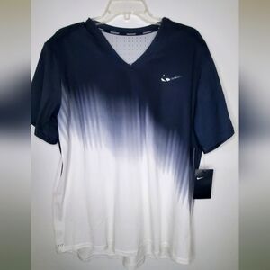 NWT NIKE -size XL -tshirt slim fit- dri-fit-100% polyester